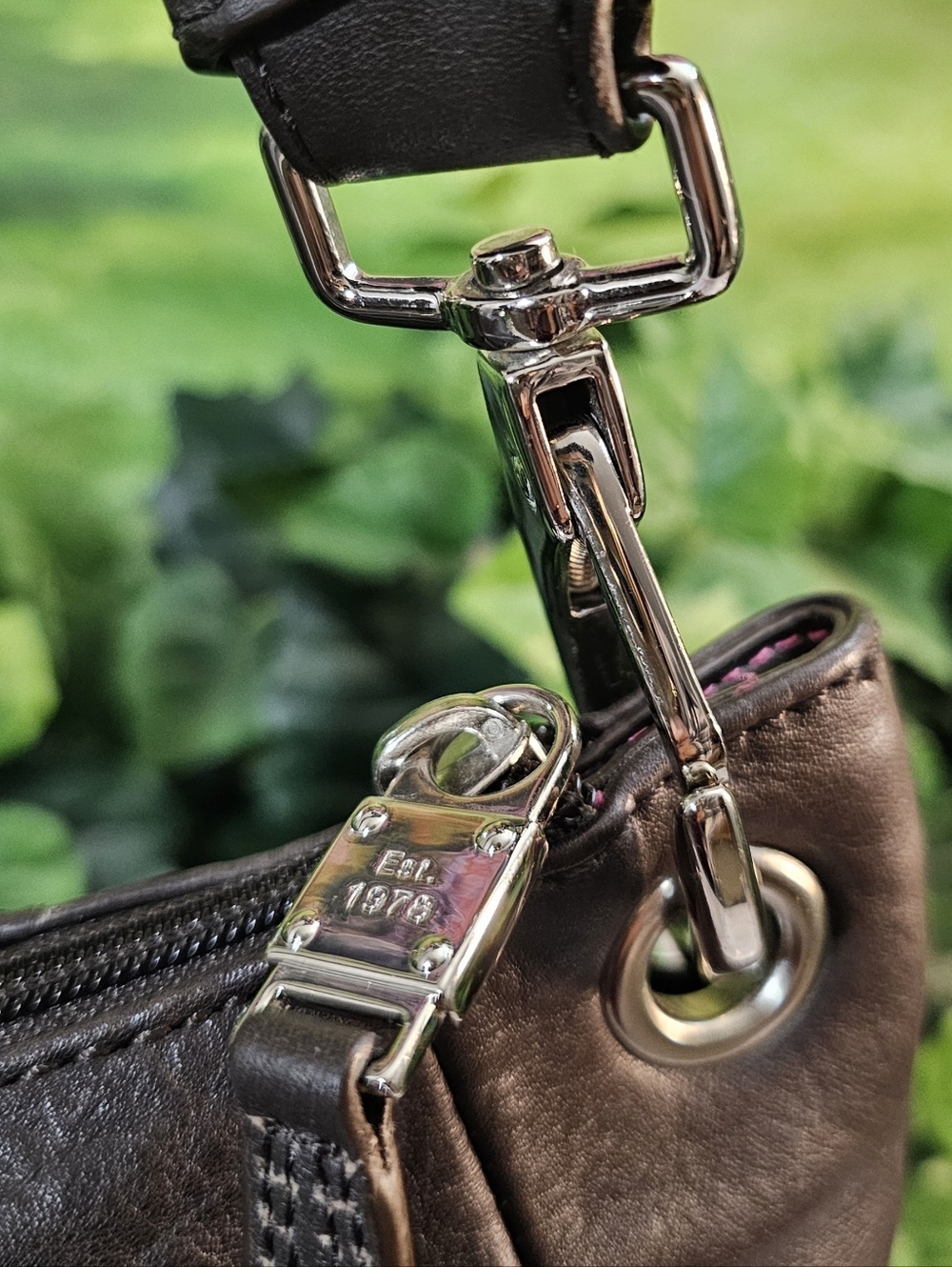 Stone Mountain shoulder bag - Picture 9 of 13